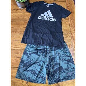 Adidas T Shirt Men's Medium  Short Sleeve Black & Nike Green Shorts Med